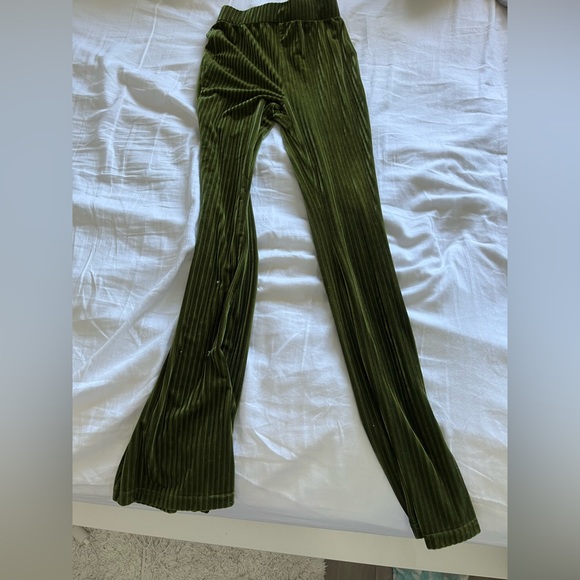 Velvet green flare pants - Picture 5 of 5
